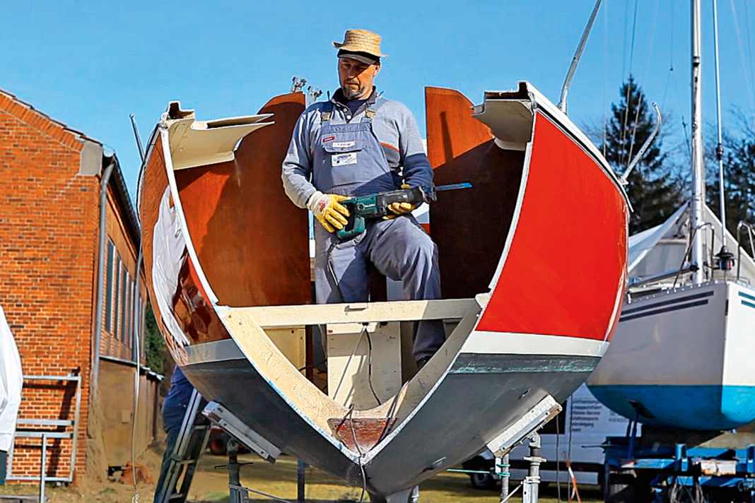 Shredding a GRP yacht is not a major problem. Recycling the robust glass fibre laminate, however, is