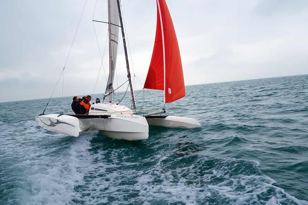 Astus 20.5: Versatile coastal cruiser with very large-volume floats for better stability and more safety