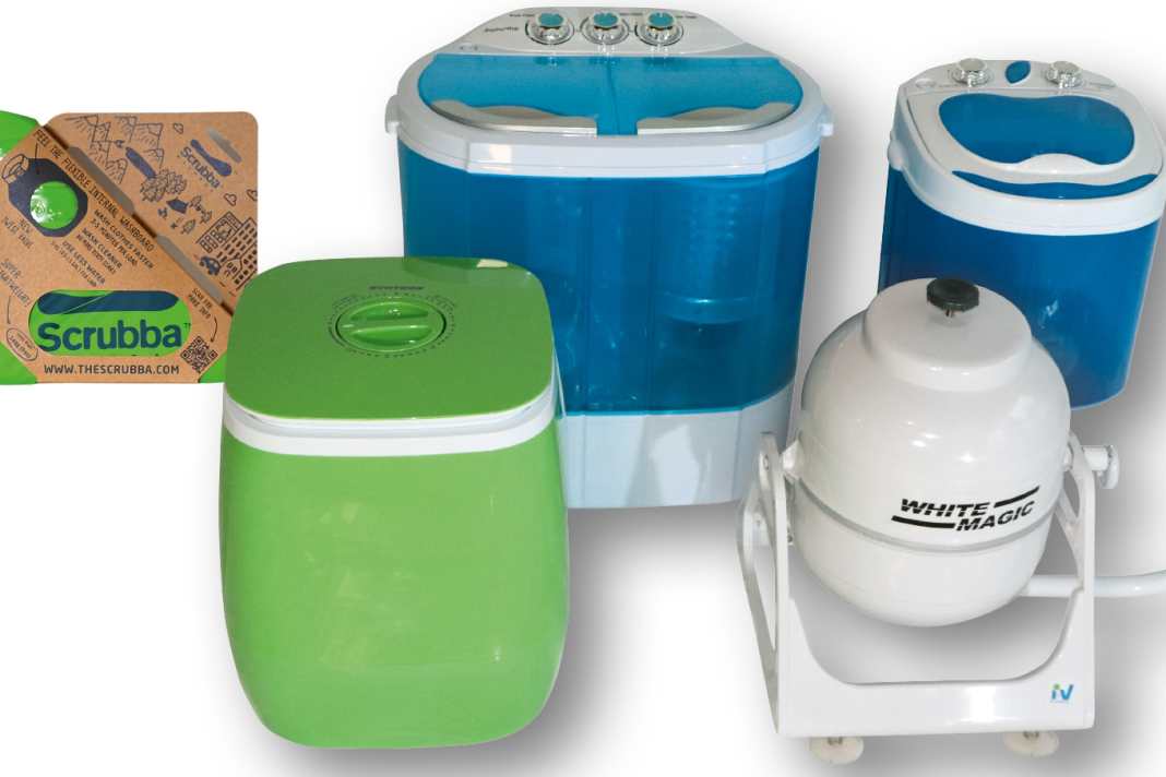 Dreimal elektrisch, zweimal manuell: Alle Waschsysteme sind günstig, leicht und bordtauglich