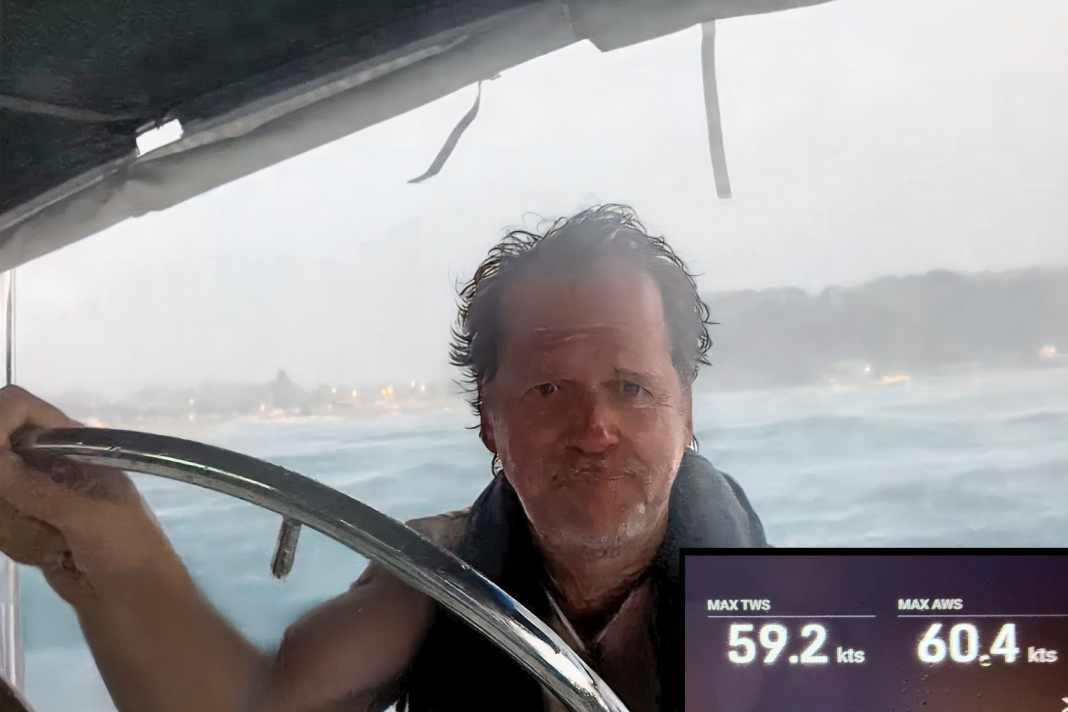 Peter Schmidbauer nella cabina di pilotaggio durante la tempesta.