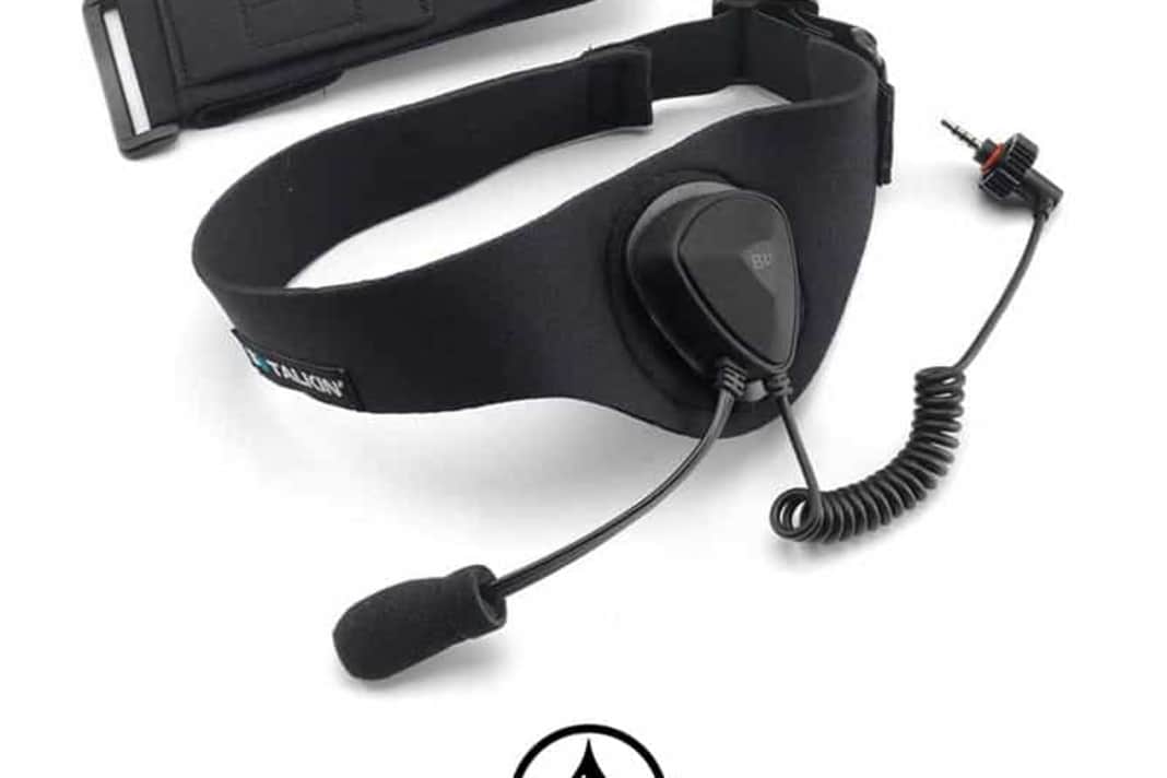L'oreillette Bluetooth BBTalking 3.0 se porte comme un bandeau.