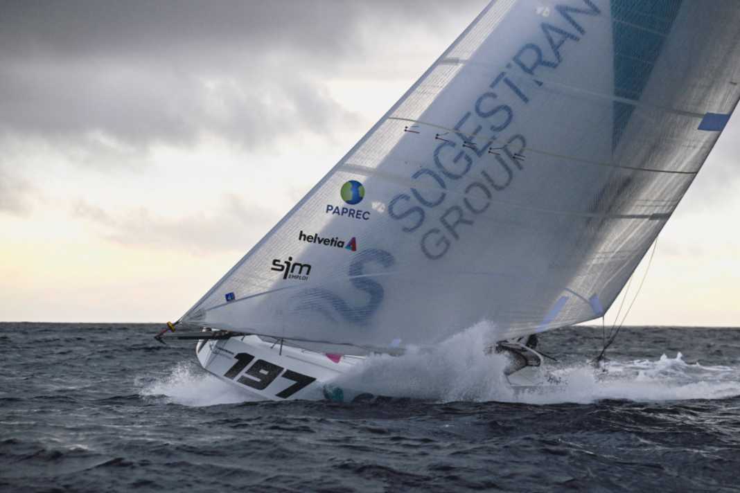 Die Class40-Spitzenreiter Guillaume Pirouelle und Cédric Chateau auf "Seafrigo – Sogestran".