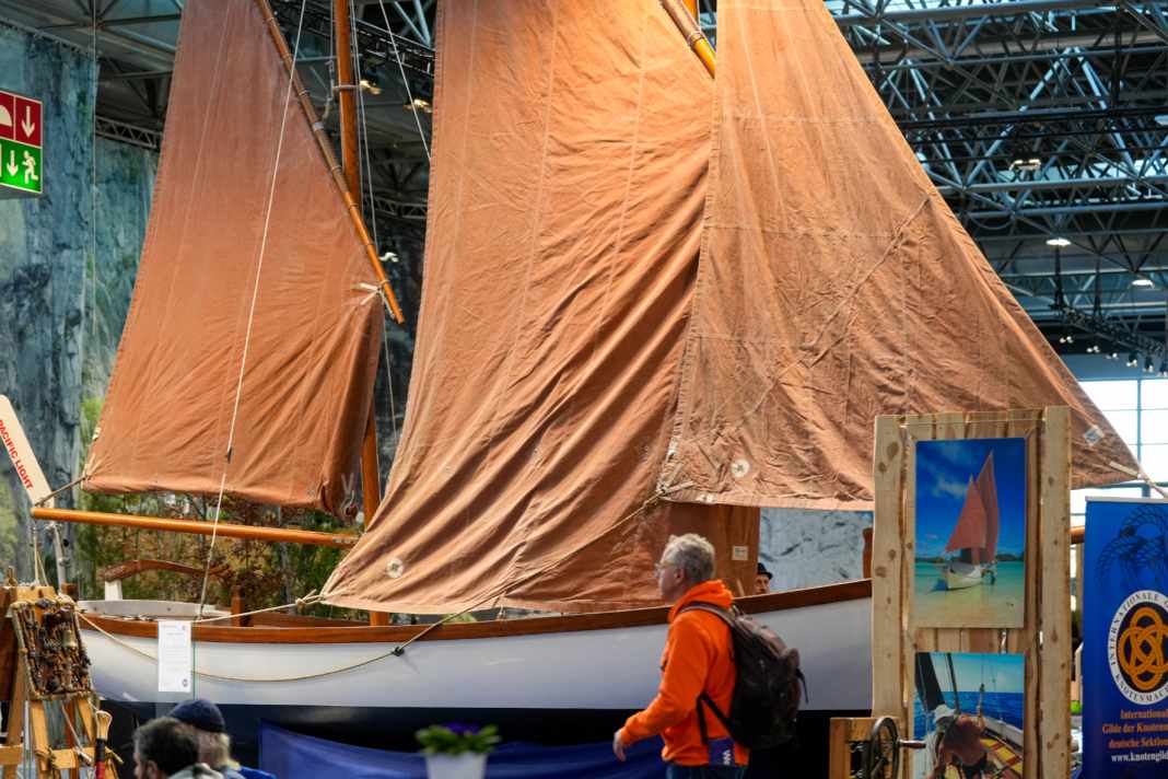 Traditional sailing cutter at the Classic Forum at the boot trade fair in Düsseldorf.