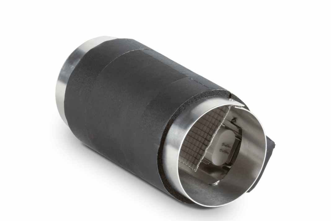 Breathe Easy air purifier: The module is inserted directly into the cold air duct and reduces odours, mould and pollutants using intense ultraviolet light with low power consumption. It costs around 1,020 euros