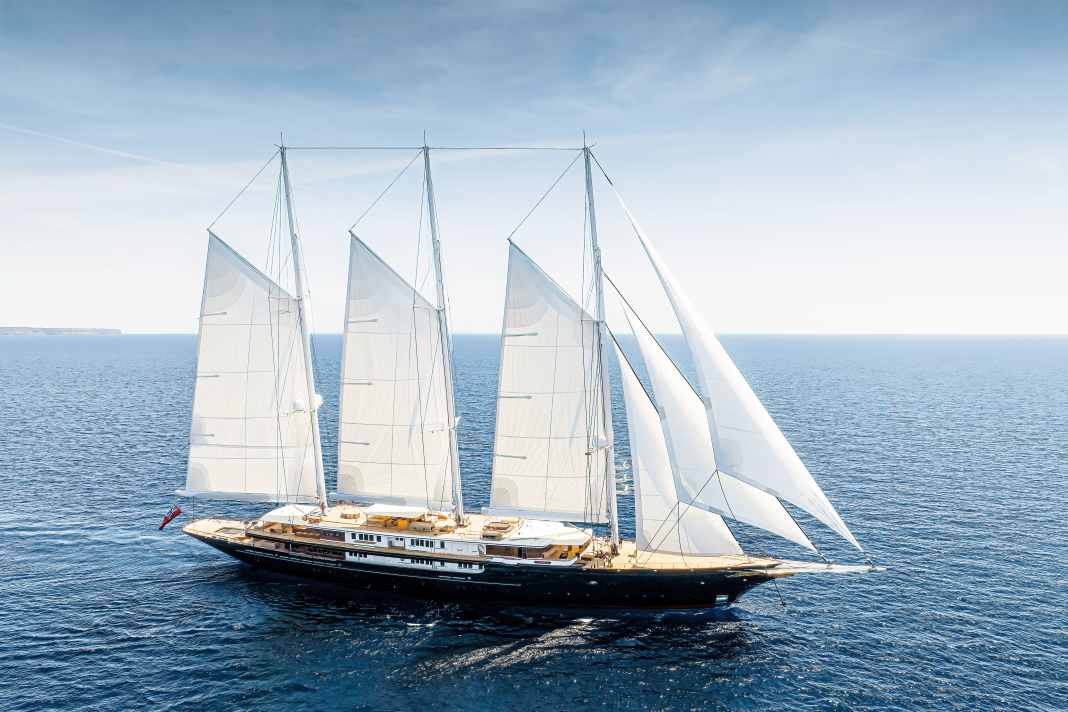 Test run off Mallorca: The crew of the 125 metre long steel-aluminium schooner set three gaff mainsails as well as jib, jib and yankee