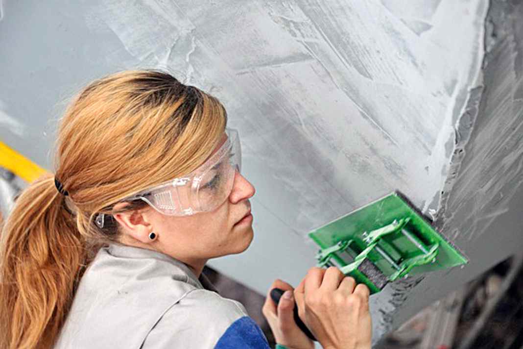 1. a lot of reworking is necessary if there is a lack of practice in levelling. The best results are achieved with a sanding board