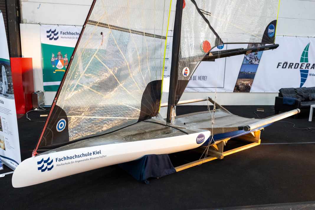 Le skiff durable du "Förderacer" de Kiel au salon boot de cette année à Düsseldorf