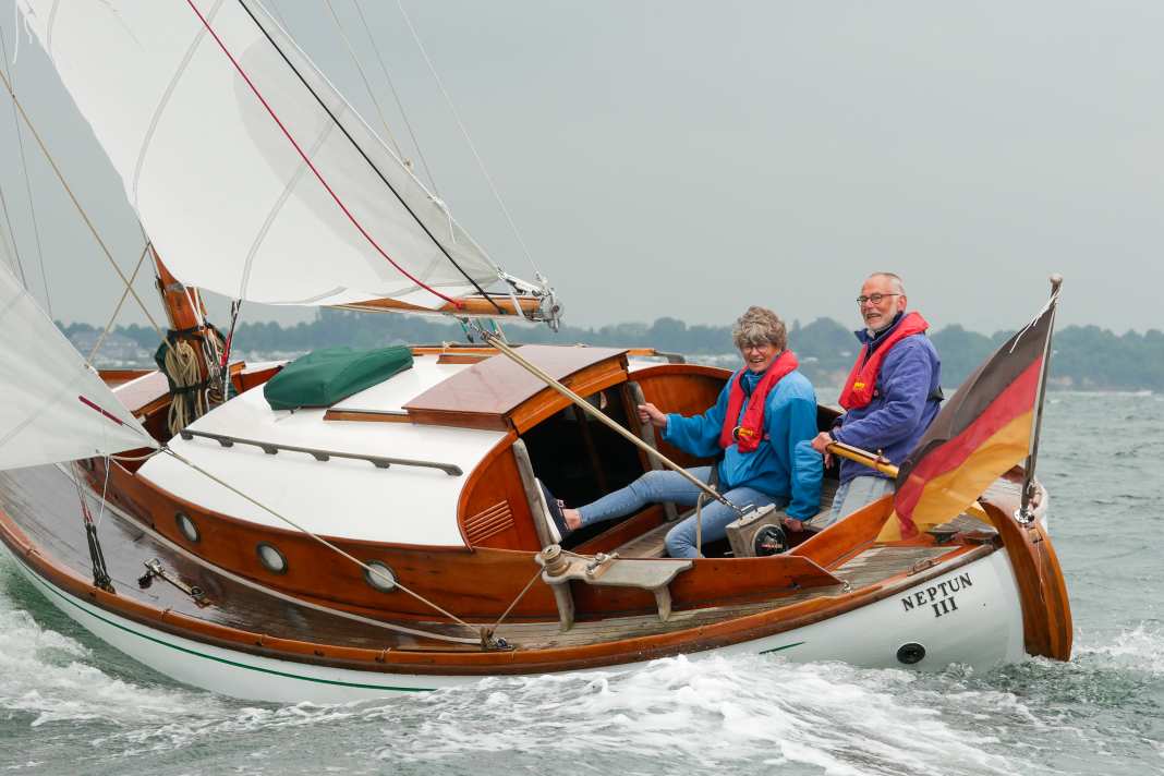 The 38 square metre "Neptun III" class top gate from 1974.