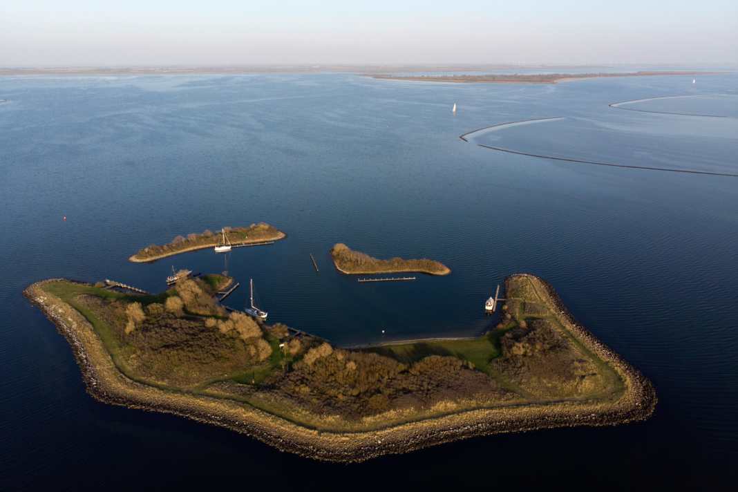 Creato dall'uomo: il piccolo arcipelago nel Mare di Grevelingen. Se volete andarci, dovete pagare