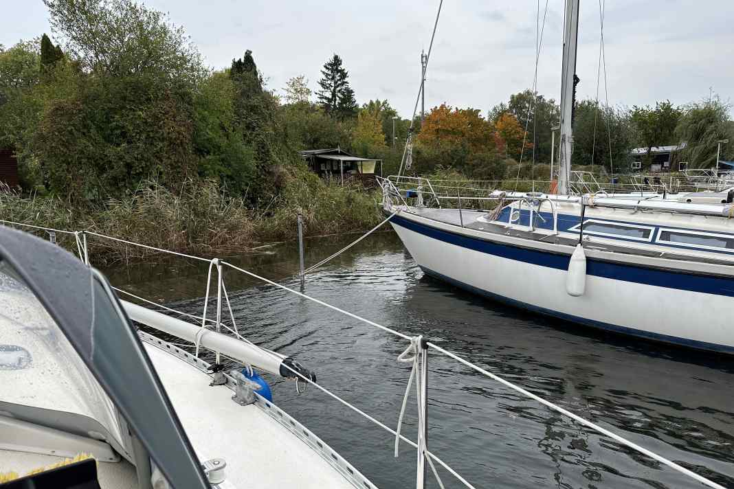 Ab 14:00 steht das Wasser über dem Steg