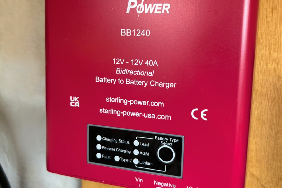 Von der YACHT ausprobiert: ein Batterie-zu-Batterie-Ladegerät von Sterling