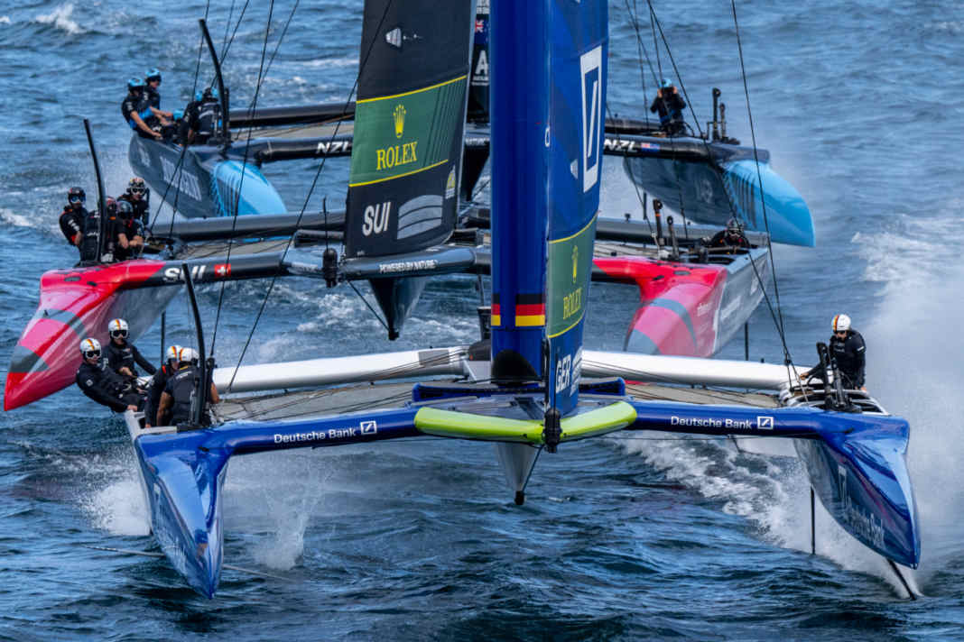 Here the German team is chased by the Swiss and the New Zealand "Black Foils".