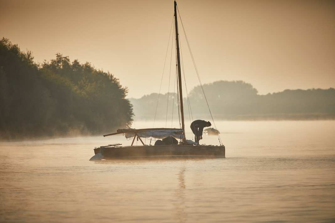 Brouillard matinal sur l'Elbe. Ce n'est pas rare à la fin de l'été et en automne.