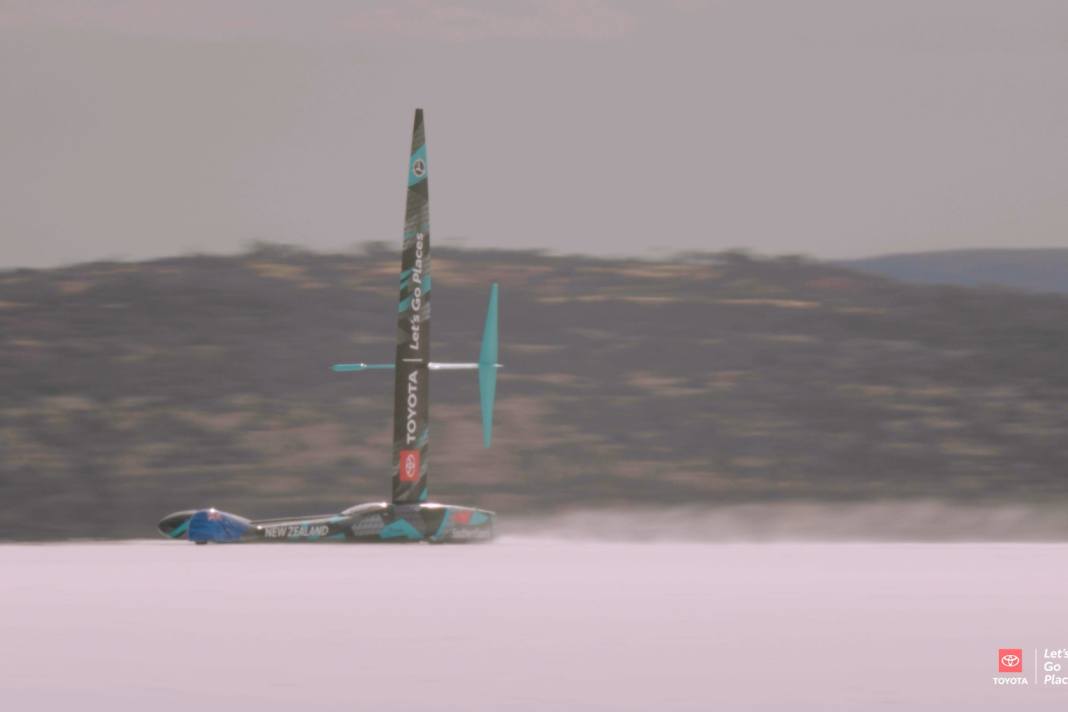 "Horonuku", der Rekord-Segler vom Emirates Team New Zealand, hat seine eigene Bestmarke noch einmal verbessert