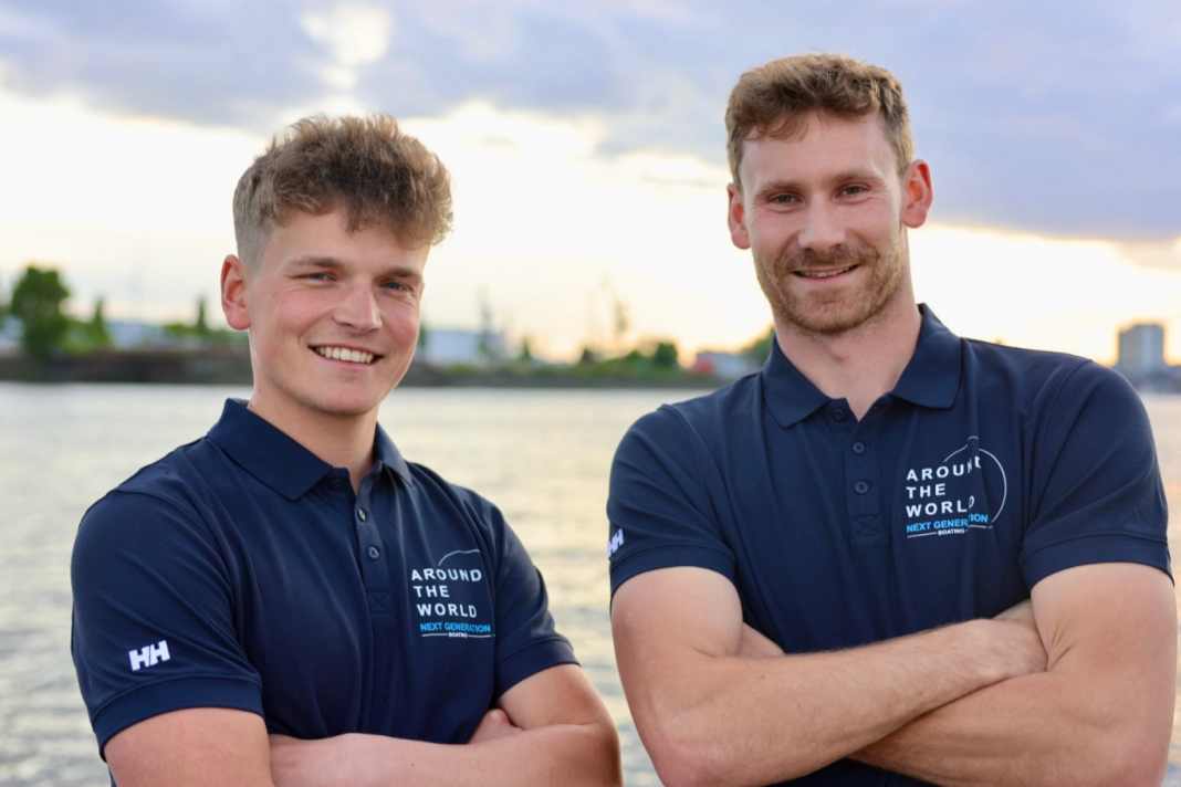Inspiriert von Boris Herrmann: Lennart Burke (r.) und Melwin Fink vor ihrer ersten Weltumseglung.