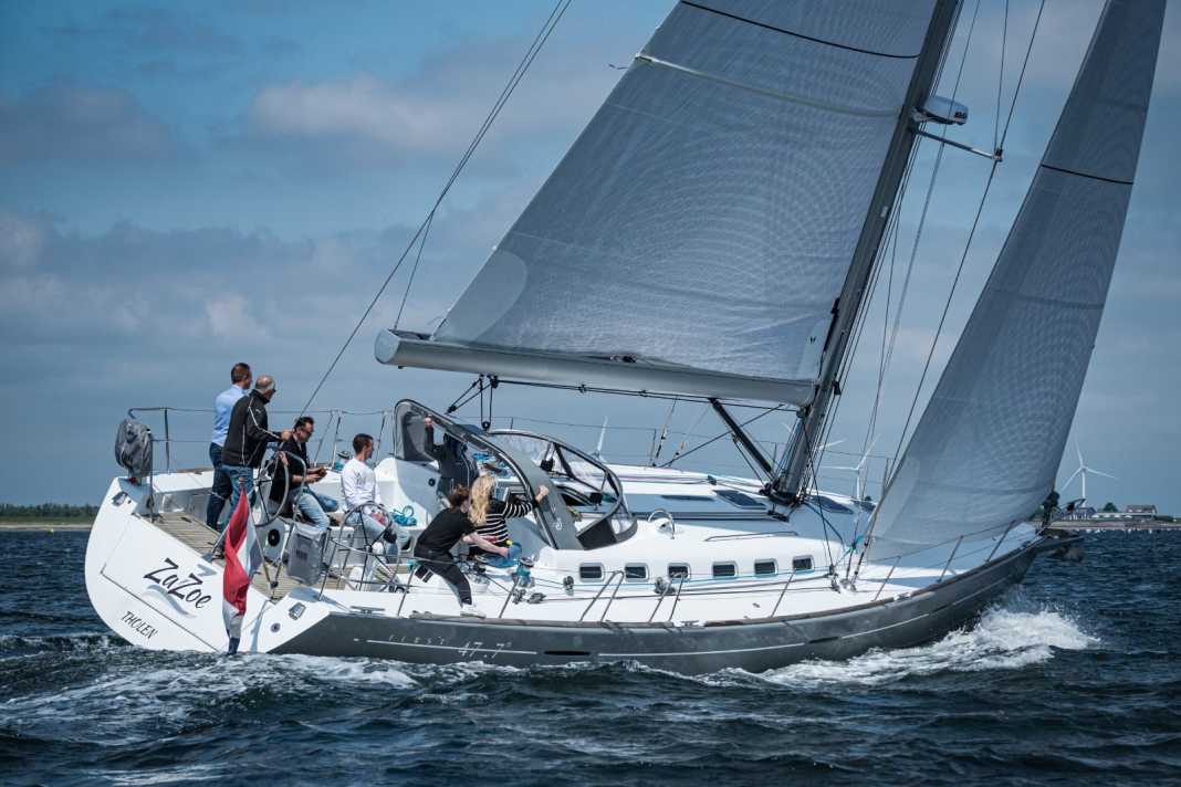 The type C furling boom on a Beneteau