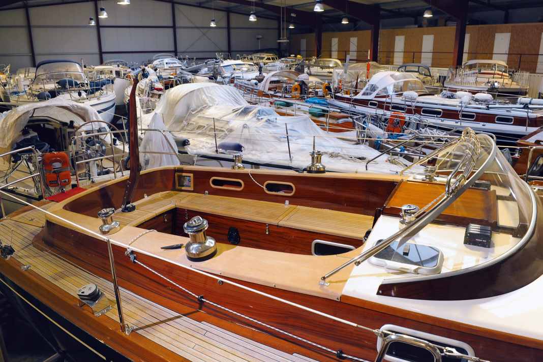 Today's guest reveals the biggest mistakes made during maintenance work on a sailing boat and explains how to avoid them.