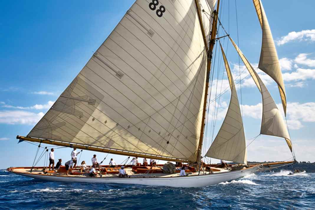 Der Schotte William Fife III zeichnete das Schiff. Es gilt als eines seiner Meisterwerke.