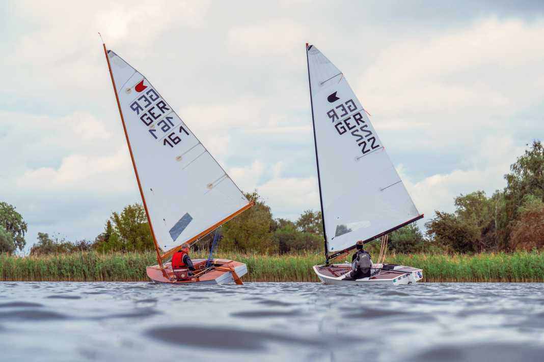Ein echtes Original aus Holz und ein Exemplar modernster Bauart auf dem Brandenburger Beetzsee