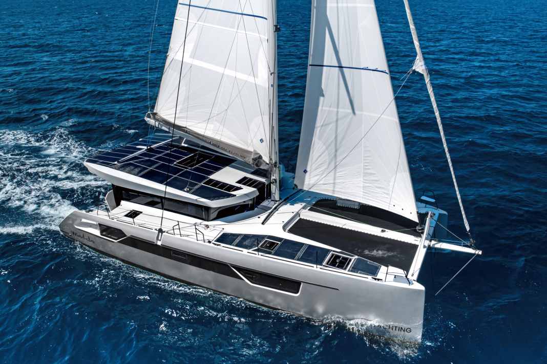 Gatto da viaggio innovativo. Il Windelo 50 utilizza materiali alternativi. L'impianto fotovoltaico sul ponte fornisce energia elettrica ai motori elettrici.