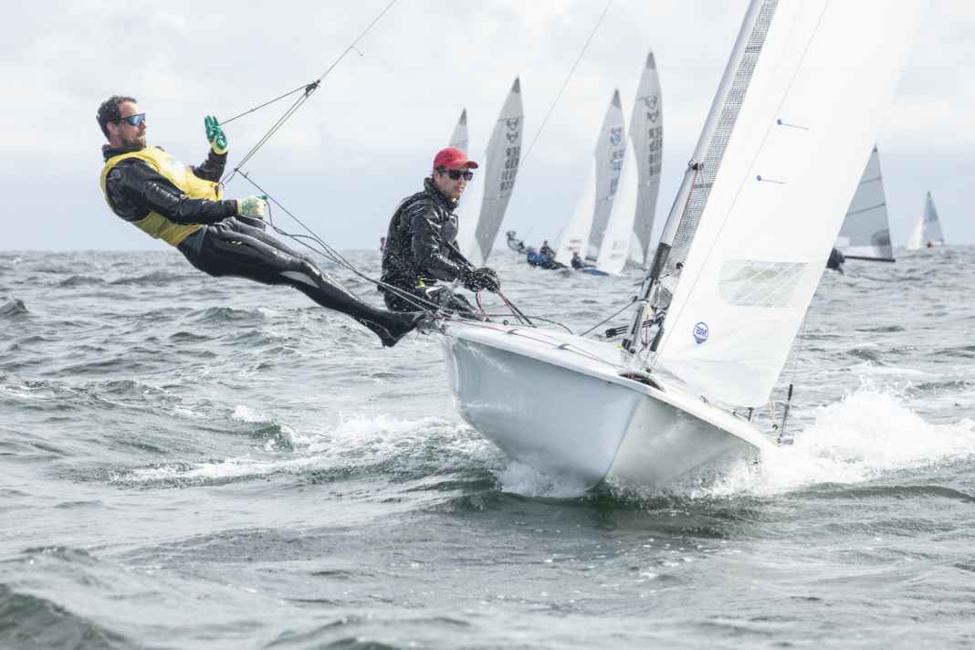 Jan-Philipp Hofmann und Felix Brockerhoff segelten zum souveränen Sieg im 505er.