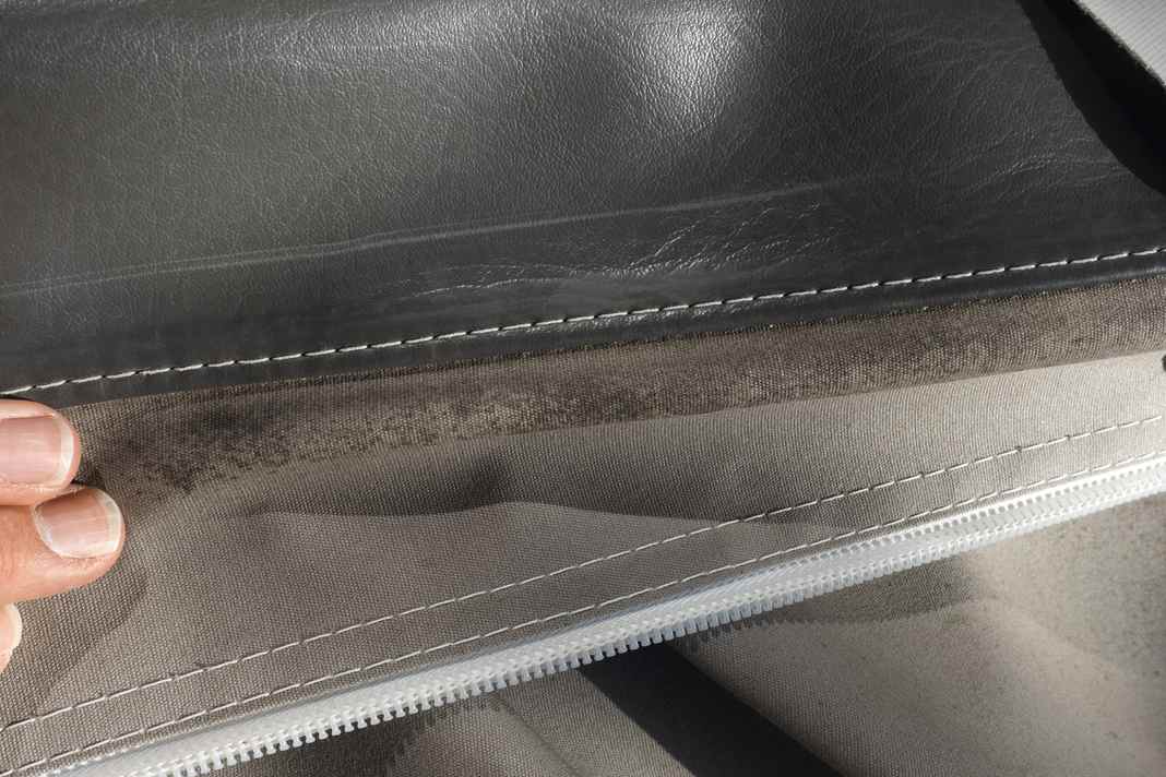 The grip area on the rear edge of the sprayhood is very dirty