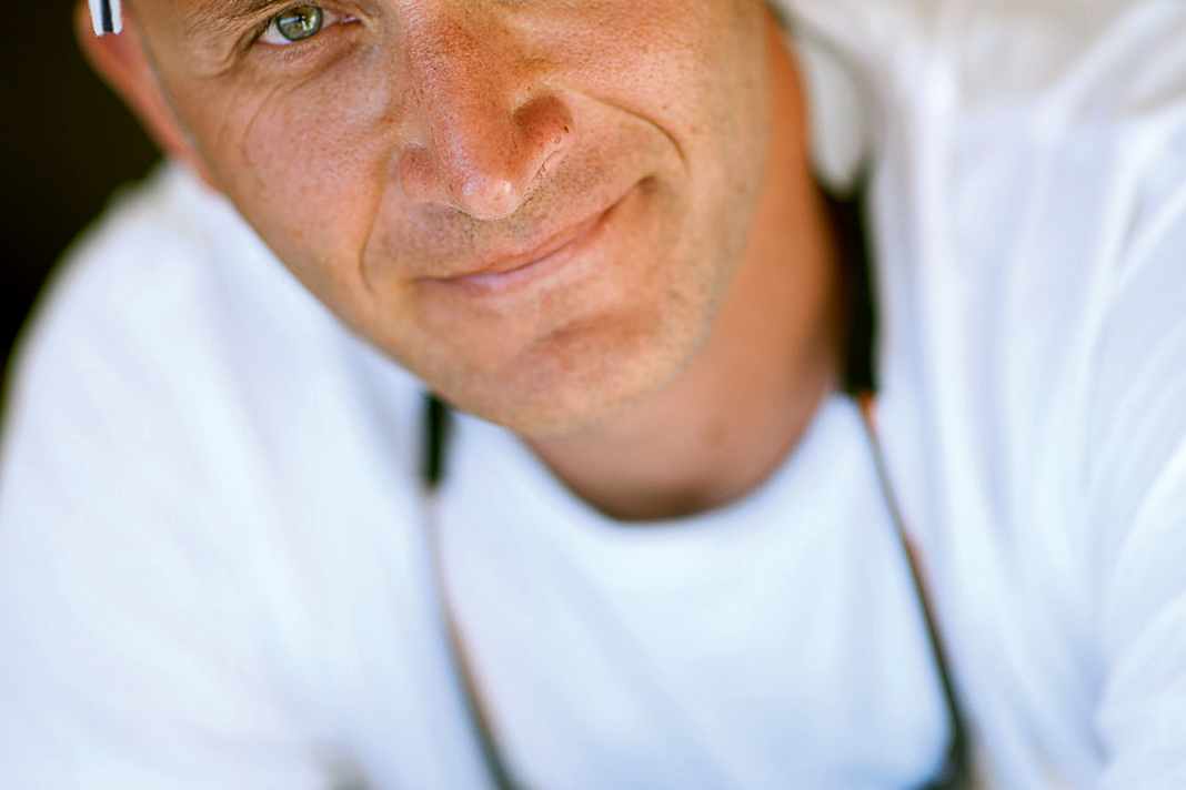 Le designer David Raison ...