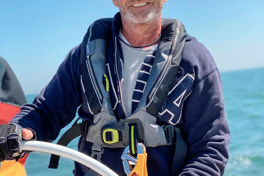 Der Eigner der „Mrs. Jones“, Wolfgang Deussen. Er hat bereits ein neues Schiff bestellt