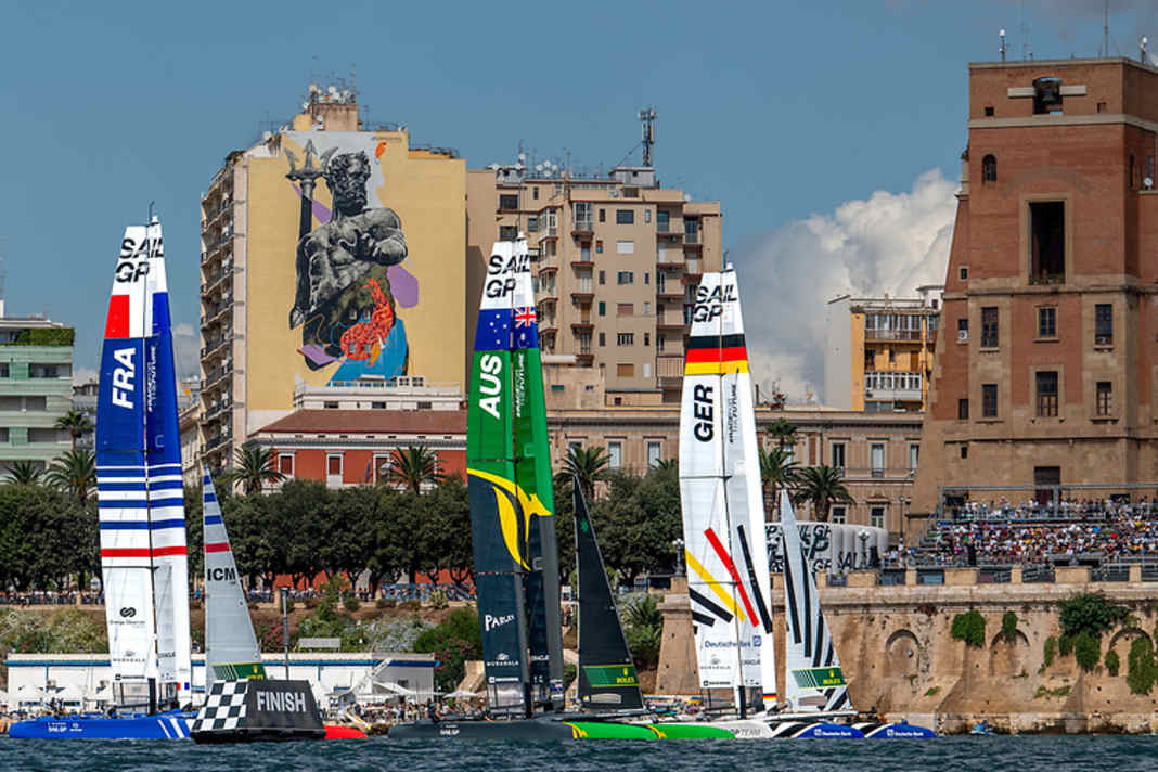 Here it was a three-way battle towards the finish line