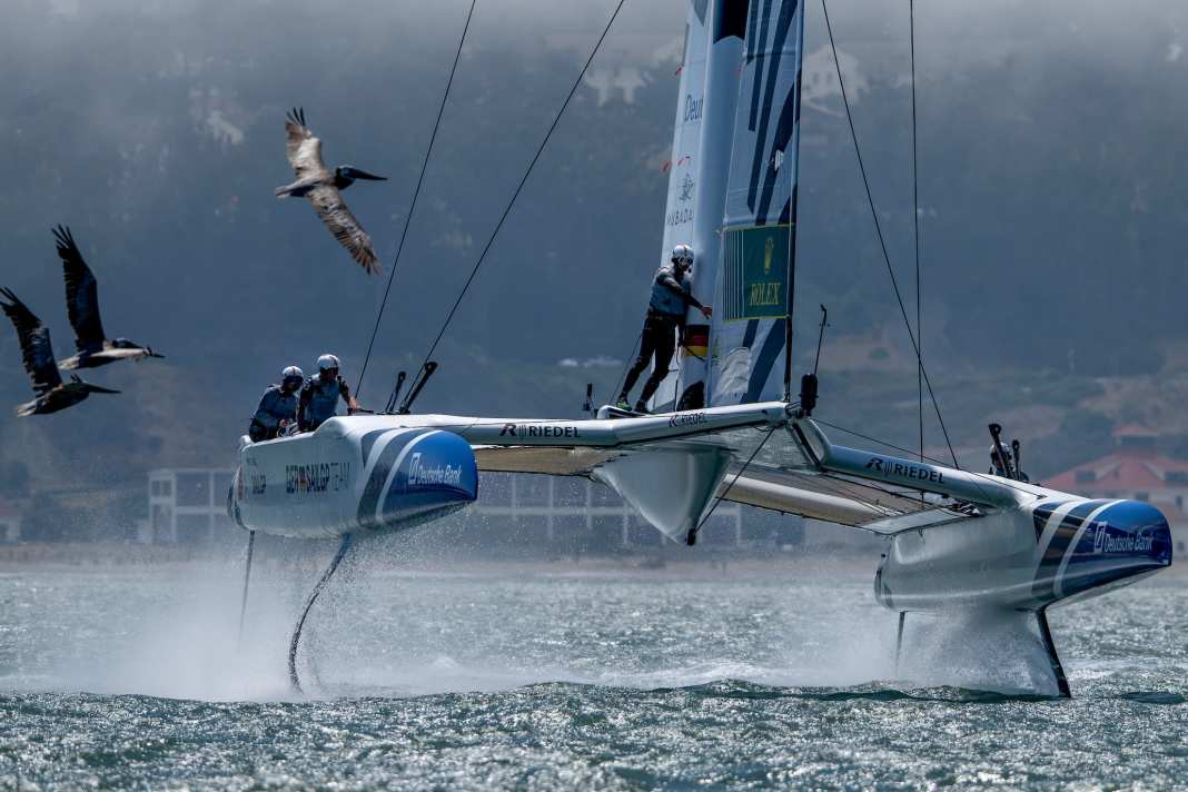 Das Germany SailGP Team hat in seiner Premierensaison Platz neun in der Weltliga mit zehn Teams erreicht. Zum Vergleich: Die Spanier waren in der vergangenen Saison Letzte und feiern jetzt den Sieg beim Saisonfinale