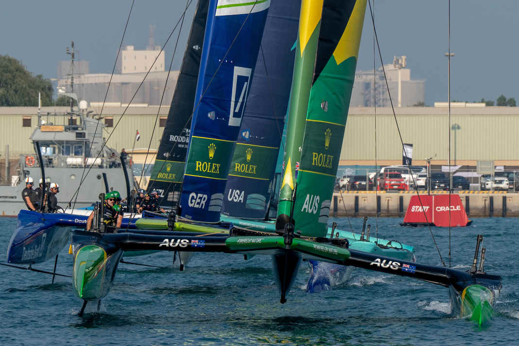 Team Germany verfolgt hier die Australier.