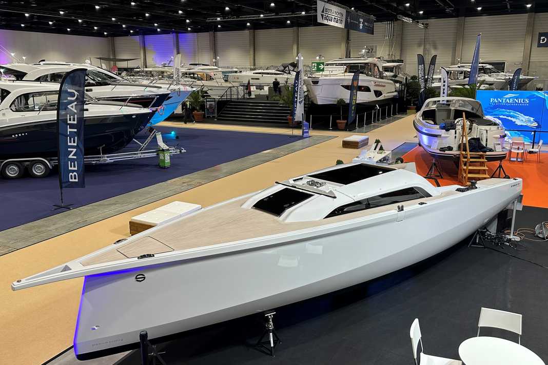 Der noch nicht ausgebaute Prototyp wurde auf der Boot & Fun gezeigt