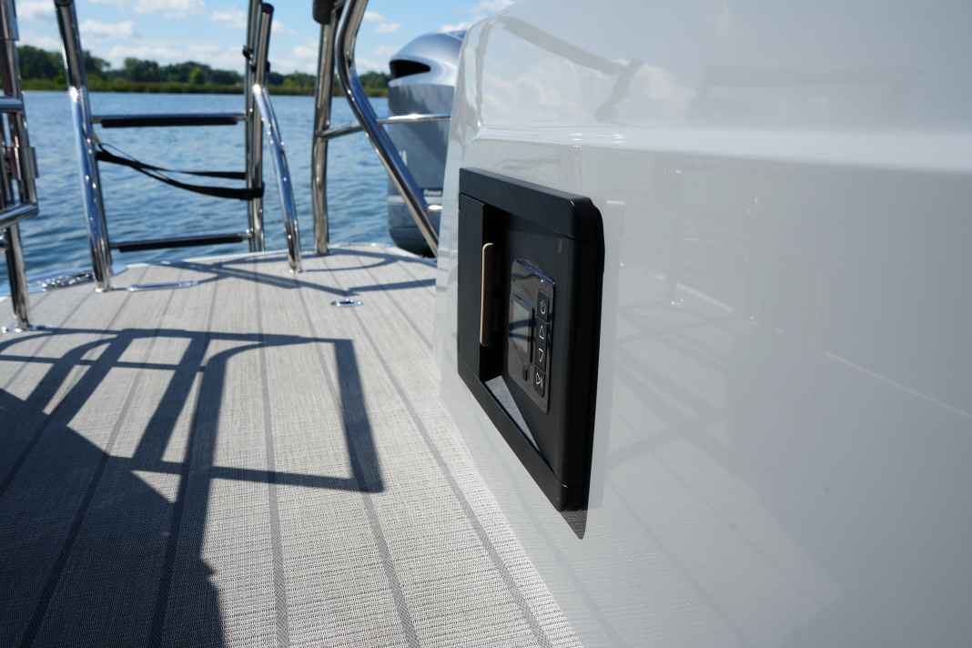 Scanstrut ATMOS 12V Integrated Air Station