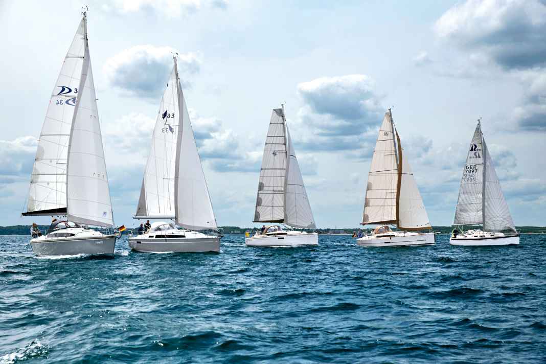 Ähnlich und doch verschieden: Delphia 34, Bavaria Cruiser 33, Jeanneau Sun Odyssey 349, Dufour 350 und Hallberg-Rassy 310 (v. l.)