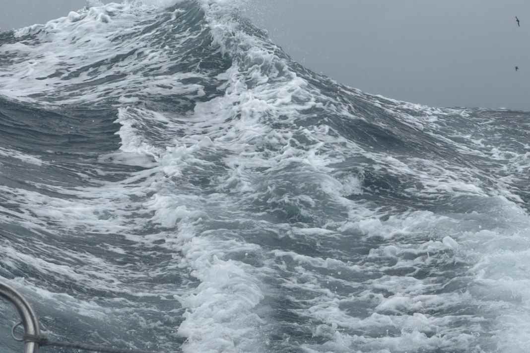 Das Bild von "DMG Mori"-Skipper Kojiro Shiraishi passte gut zu den Prüfungen im Indischen Ozean.