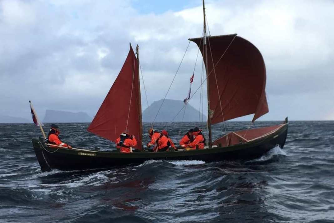 Wikingerschiff "Naddoddur"