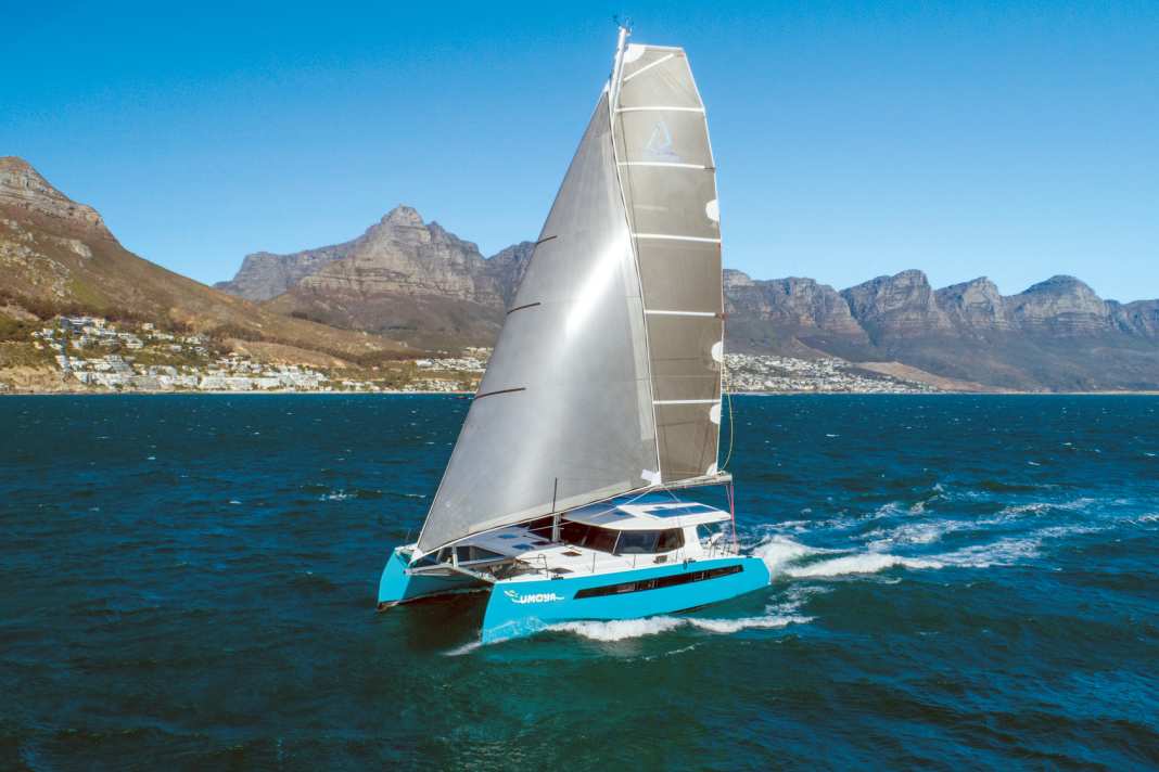 Balance 442: Das kleinste Modell der Marke aus Südafrika zeigt eine sportliche Ausrichtung mit schlanken Rümpfen und Schwertern. Wandelbarer Ausbau. Teuer. Lüa 13,50 m; Breite 7,60 m; Gewicht 11,8 t; ab 920.400 Euro; YACHT-Test: folgt