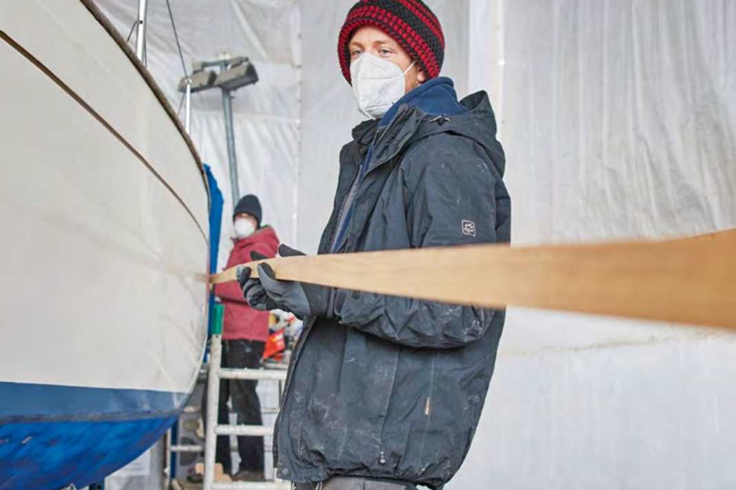 Apply the moulding dry...