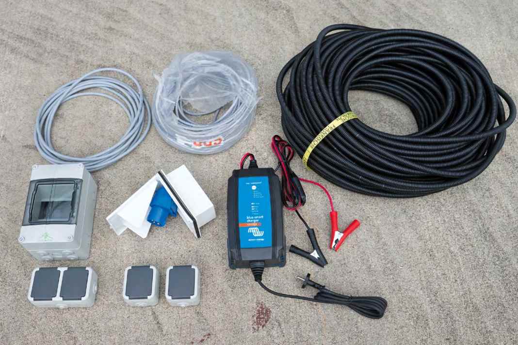 Das Installationsmaterial muss eine VDE-Zulassung haben und sollte über den Elektriker direkt oder in Absprache mit dem Fachmann beschafft werden