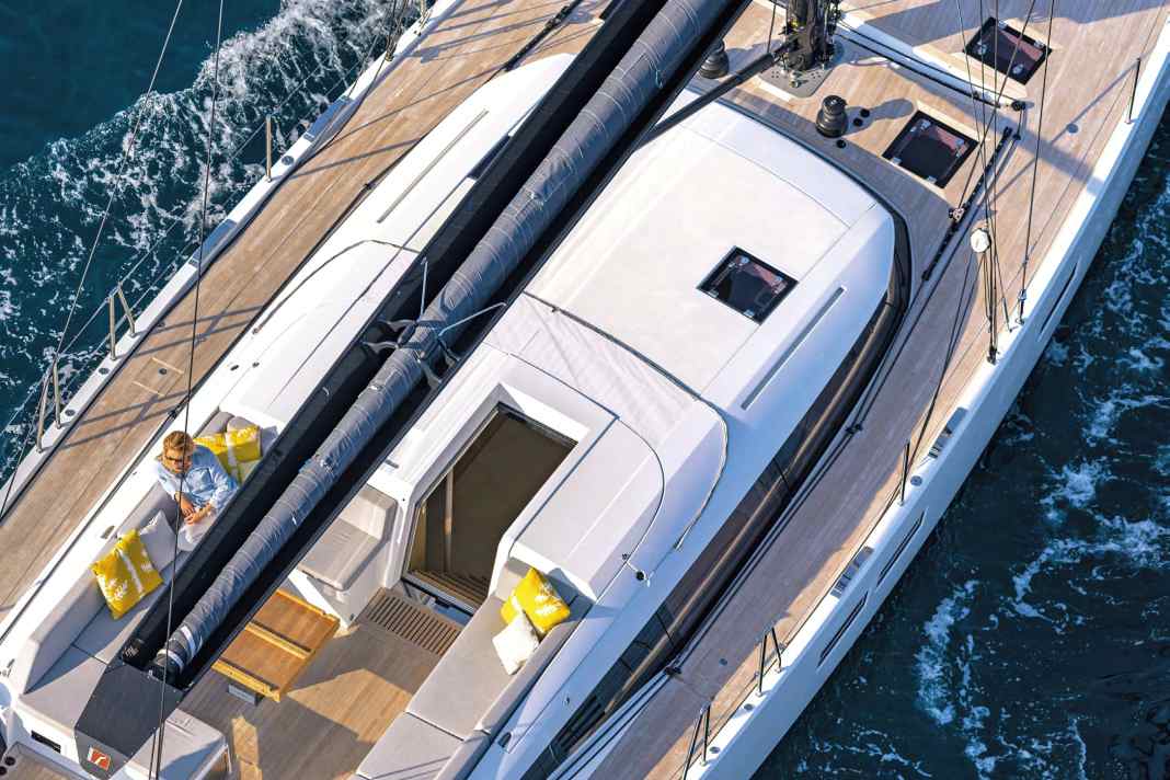 Advertising photo of an identical CNB 66, in which Hall Spars' furling boom system, with which the mainsail cloth is wound up in the boom, can be clearly recognised from above