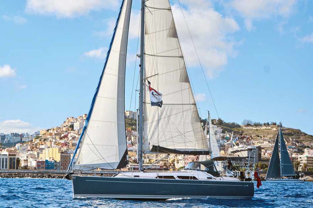 The modified series yacht