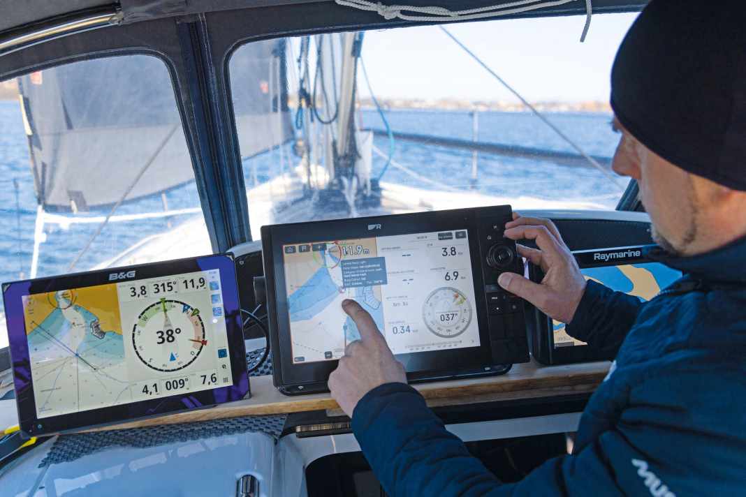Intuitiv. Die Bedienung der neusten Plottergeneration ähnelt der eines Tablets. Online-Dienste werden immer stärker integriert