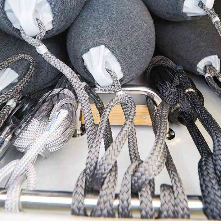 yacht/yacht_20230118_202303_new-img_92-3-img_002b49ba75fdf319105f4c492aec6014