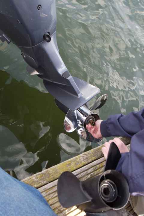Outboard comparison test 75-80 hp. | S.