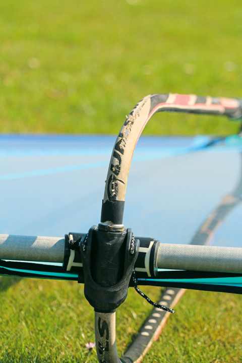 The fork suffers, an older aluminium model should be used here. The mast and sail hardly suffer any damage.