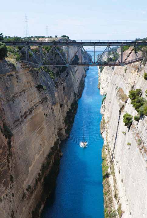 A shortcut between the Ionian Sea and the Aegean: the Corinth Canal also joins the list of maritime structures