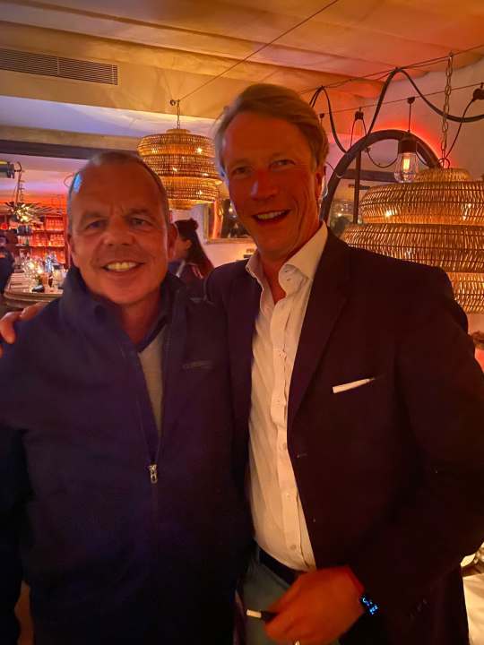   Opponents on the water, friends on land: "Earlybird" owner Hendrik Brandis (r.) and "Hatari" owner Marcus Brennecke celebrated their double success and Brandis' birthday together