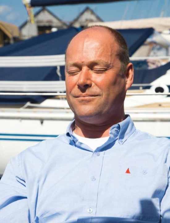 Sunbathing can only be enjoyed safely once all parts of the head have been sufficiently moisturised