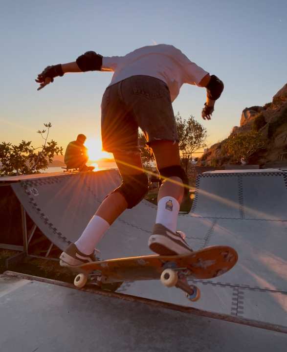 Skaten im hauseigenen Park von Stationsbesitzer Stam.