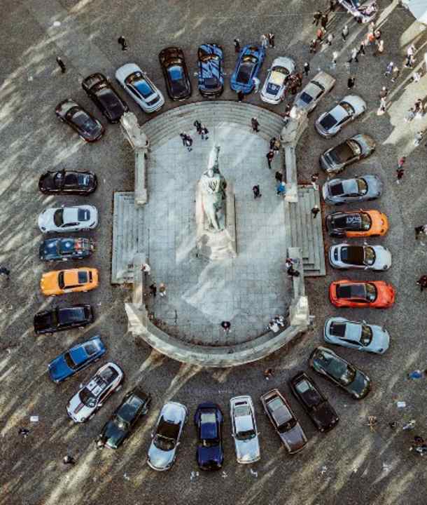 Große Familie: In Stuttgart startet die Reise mit 356, 911, Taycan und Co.